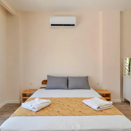 Yesilkoy 3 Bedroom فيلة