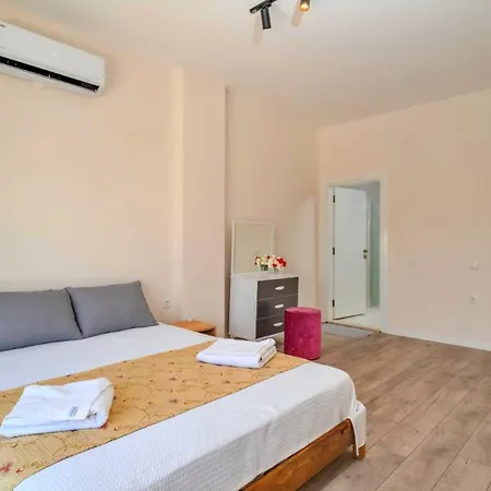 فيلة Yesilkoy 3 Bedroom