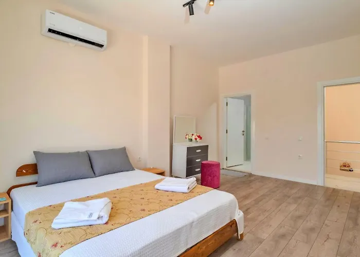 فيلة Yesilkoy 3 Bedroom