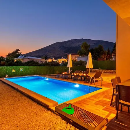 Yesilkoy 3 Bedroom 9374