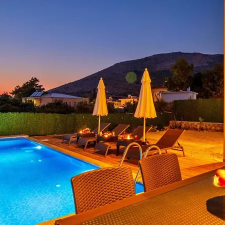 Villa Yesilkoy 3 Bedroom 9374 Kalkan