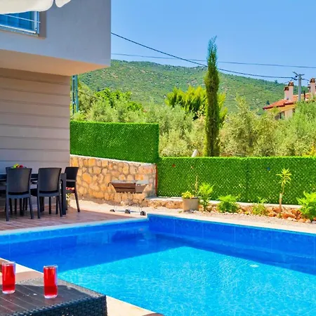 Yesilkoy 3 Bedroom 9374 *