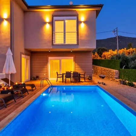 Yesilkoy 3 Bedroom 9374 Villa
